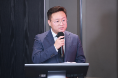 于高度依赖人工经验